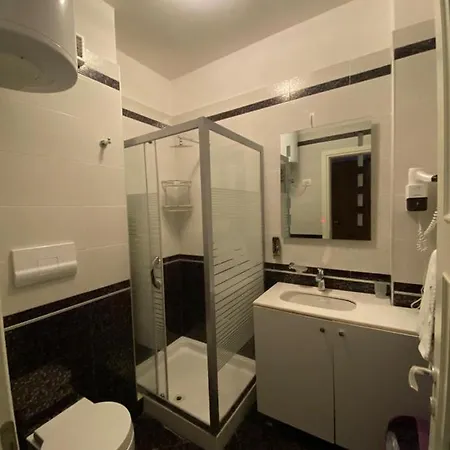 2 Bedrooms Seaside View *