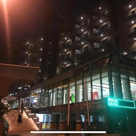 2 Bedrooms Seaside View Apart, Free Parking. Appartement