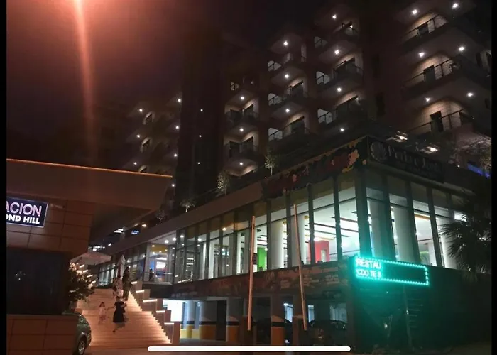 2 Bedrooms Seaside View Apart, Free Parking. Appartement